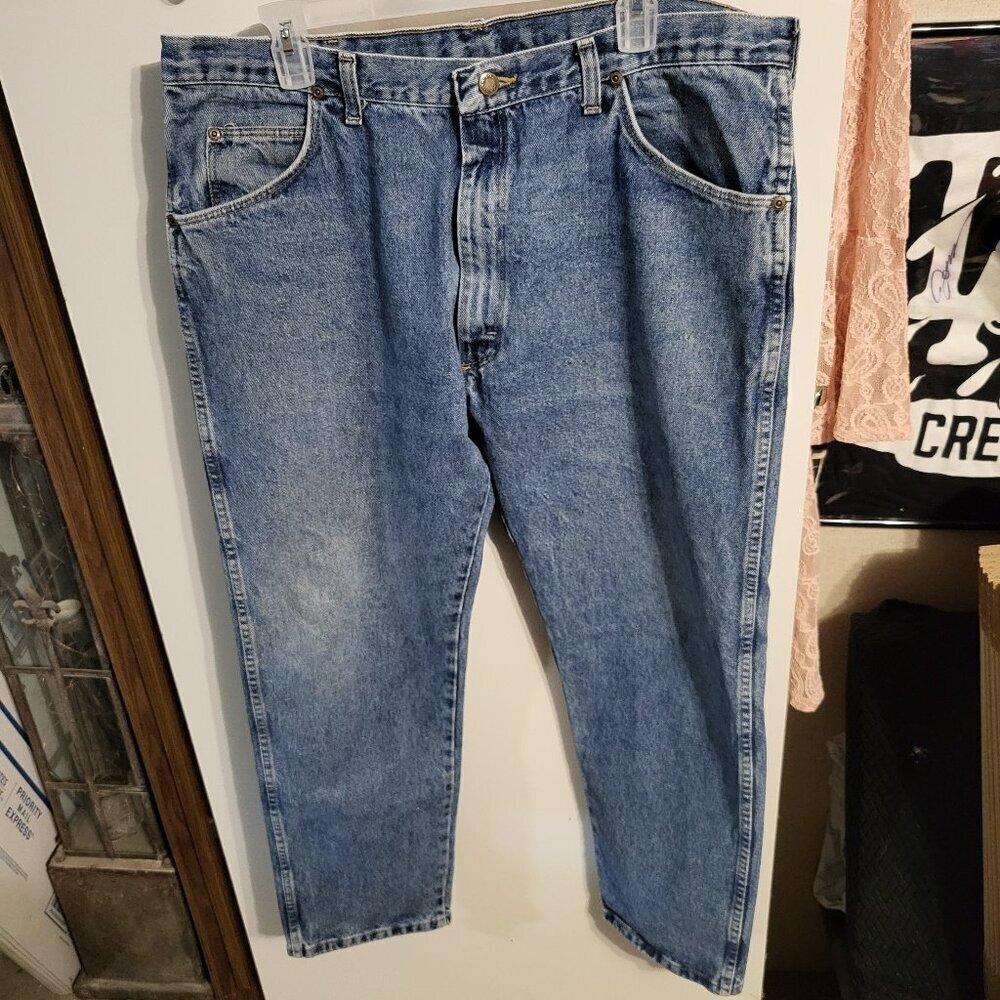 MENS WRANGLER RELAXED JEANS SZ 38/31